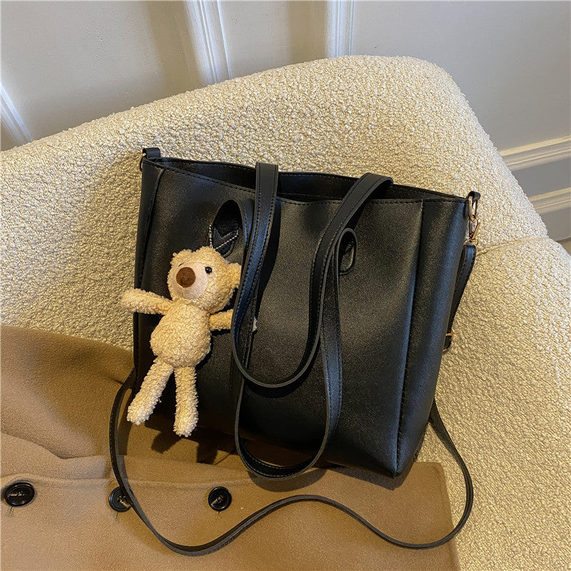 Elegant Shoulder Bag