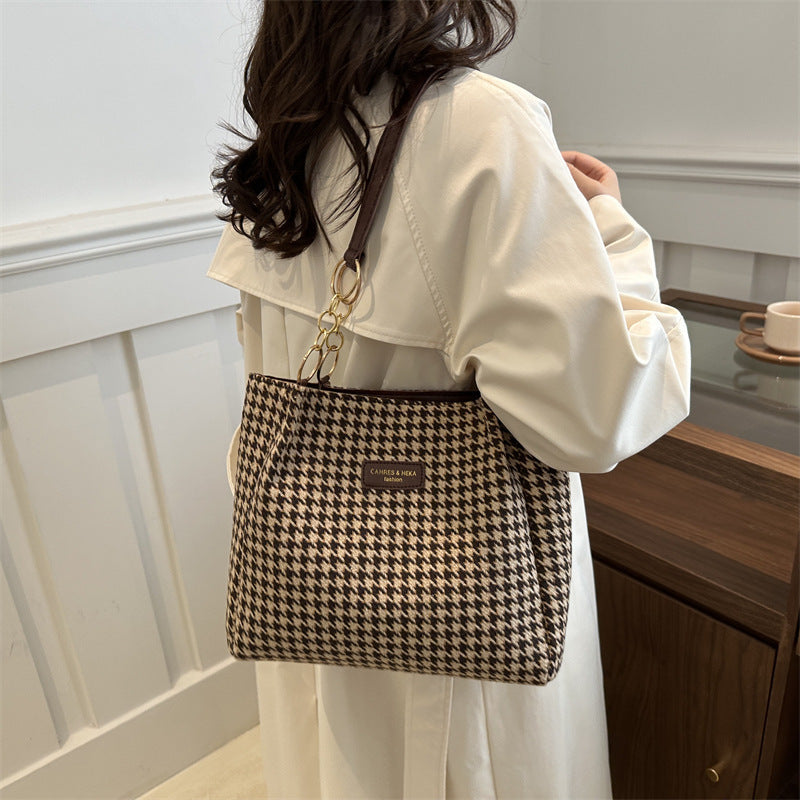 Fall Style Shoulder Bag