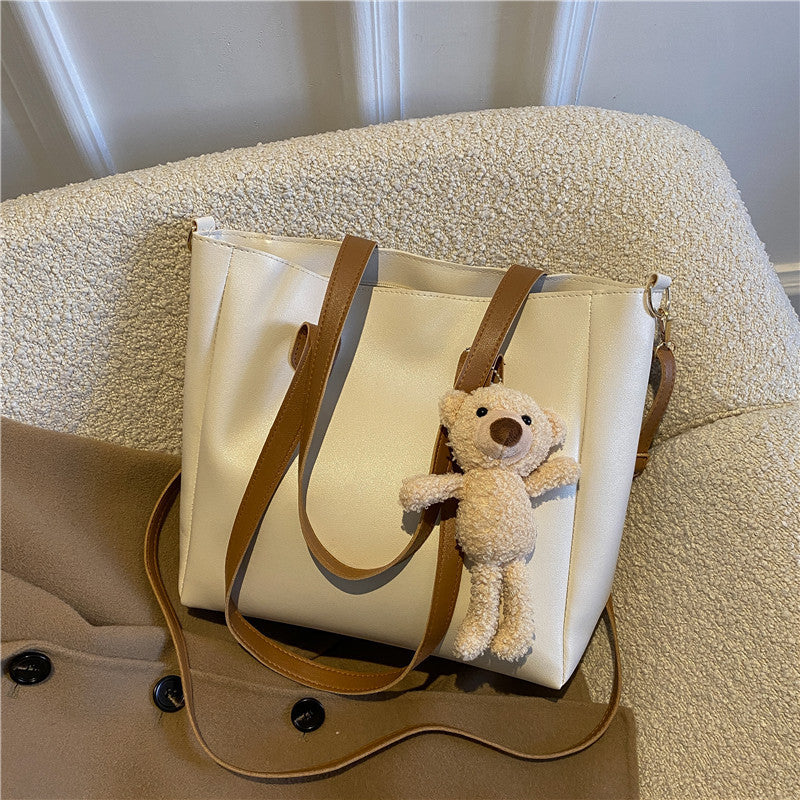 Elegant Shoulder Bag