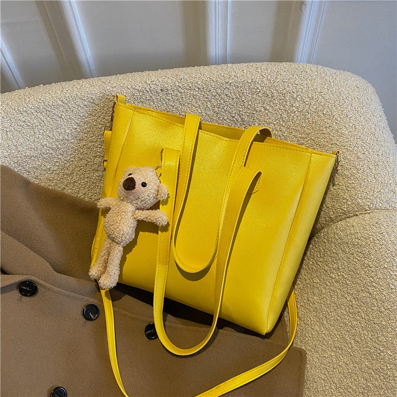 Elegant Shoulder Bag